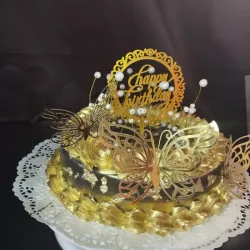 Cake negro y dorado 