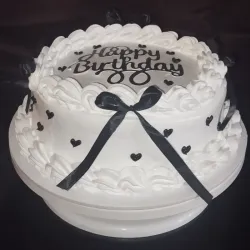 Torta Elegancia en Blanco y Negro 🖤🤍