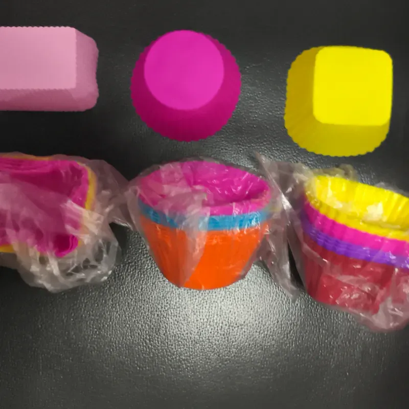 Set de 12 unidades Capacillos de silicona cupcake 