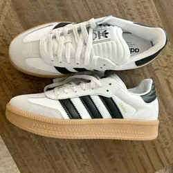 Adidas Samba Platform