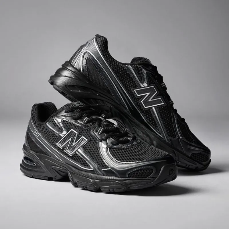 New Balance 740