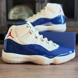 Nike Air Jordan Retro 11 Rare Air