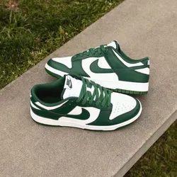 Nike SB Dunk Low "Varsity Green"