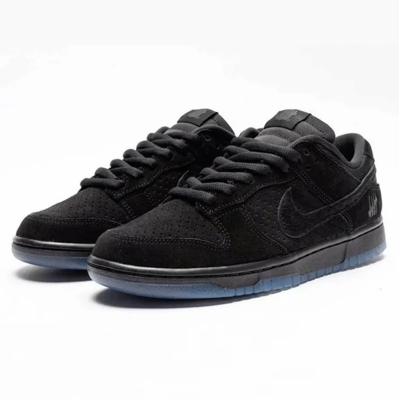 Nike x Undefeated Dunk Low Sneakers 