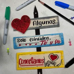Cartelitos en madera