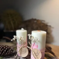 Vela de soja en base de cemento.