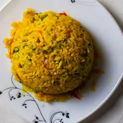 Arroz salteado con vegetales 