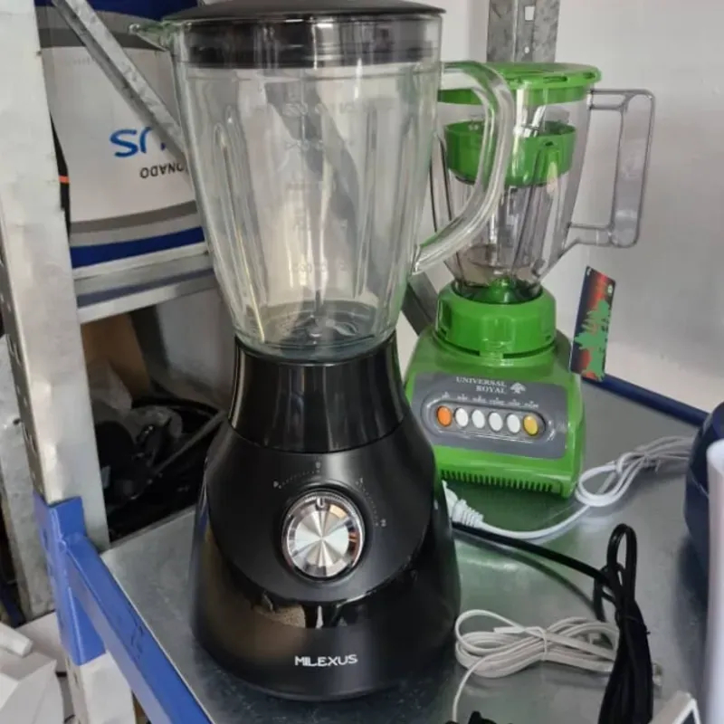 Licuadora con baso de cristal