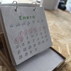 Calendario 2025 de escritorio Personalizado