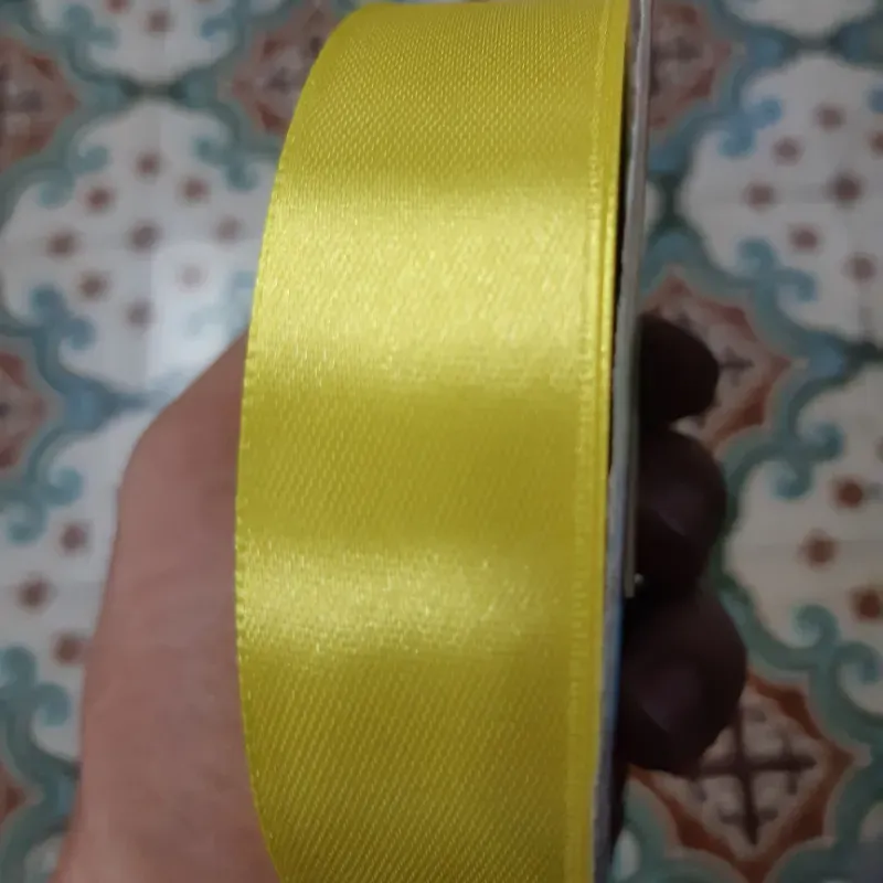 002- CINTA DE SATEN 2.5 CM AMARILLO 1 METRO