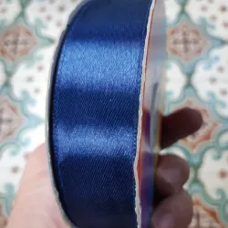002- CINTA DE SATEN 2.5 CM AZUL INDIGO 1 METRO