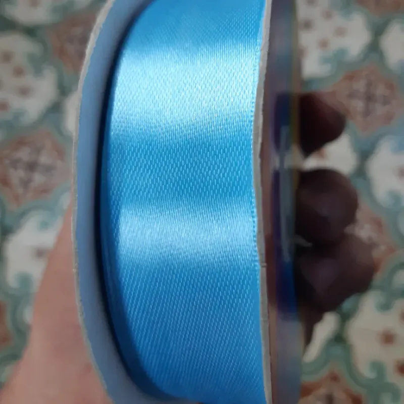 002- CINTA DE SATEN 2.5 CM AZUL TURQUESA 1 METRO