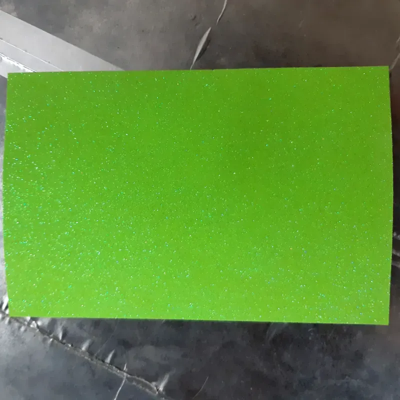 008- FOAMY BRILLO + PEGATINA VERDE LIMON 21X28 CM 1 UNIDAD