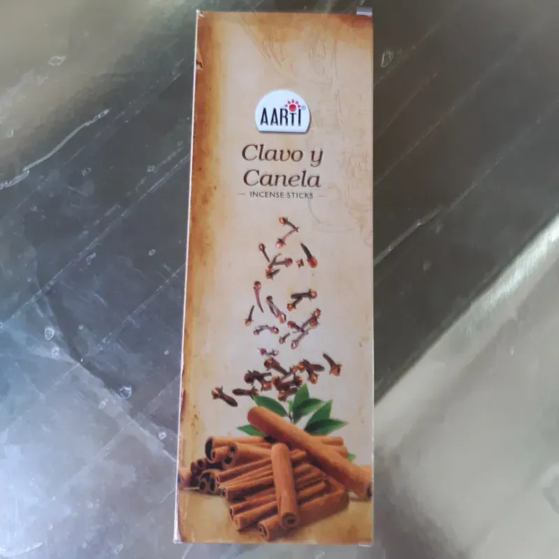 INCIENSO CLAVO Y CANELA 1 UNIDAD