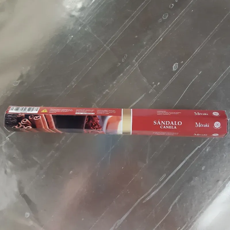 INCIENSO SANDALO CON CANELA 1 UNIDAD