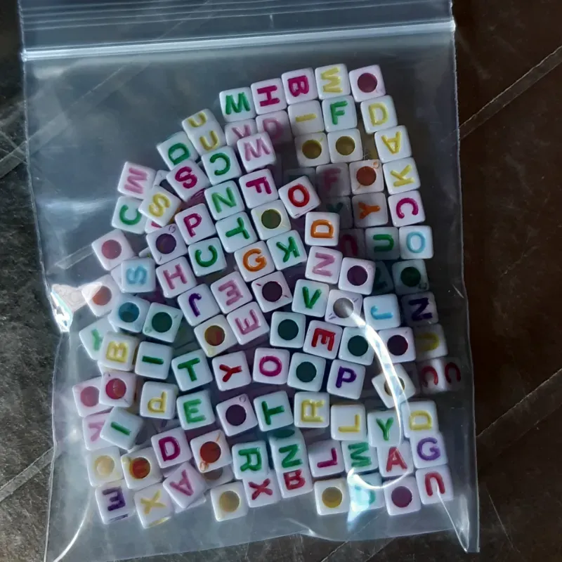 LETRAS CUADRADAS 6 MM 25 GRAMOS
