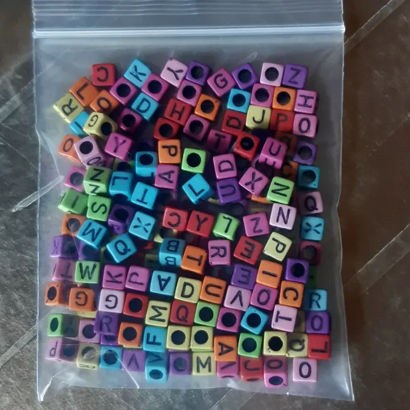 LETRAS CUADRADAS 6 MM 25 GRAMOS