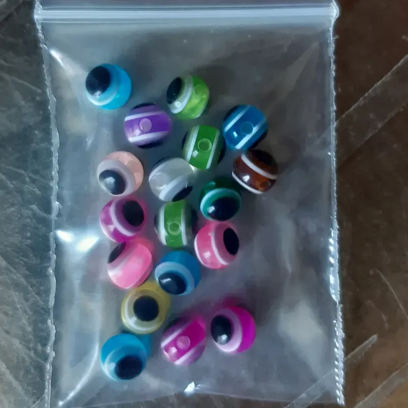 OJO TURCO REDONDO 6 MM 18 UNIDADES