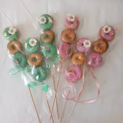 Brocheta de minidonas 