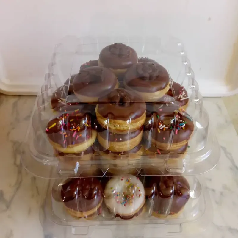 Caja con minidonas