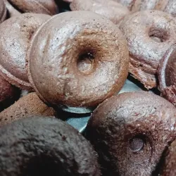 Minidonas sencillas de chocolate 