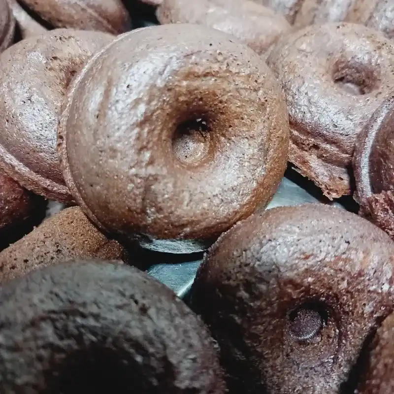 Minidonas sencillas de chocolate 