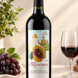 Vino tinto San Cristóbal