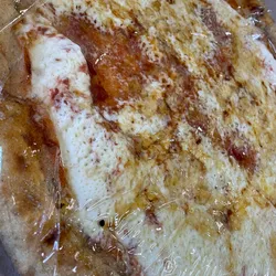 Pizza “Orilla de queso gouda”