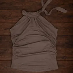 Blusa fina amarrada al cuello