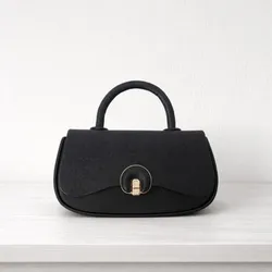 Cartera de vestir pequeña