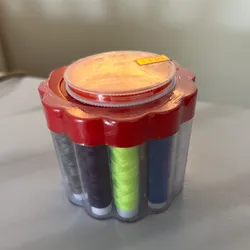 Estuche de hilo y agujas