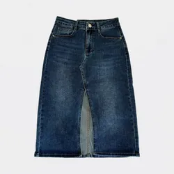 Falda de mezclilla asimétrica