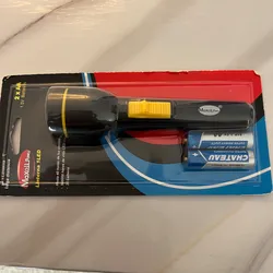 Linterna Led con baterías