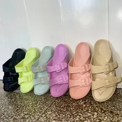 Sandalias pastel