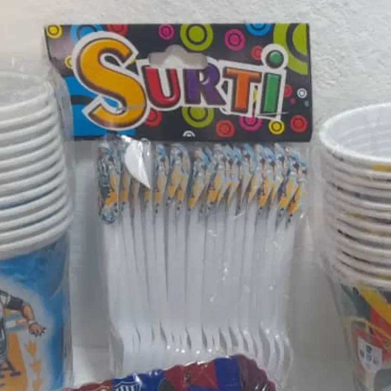 Paquete 20 cucharitas temáticas 