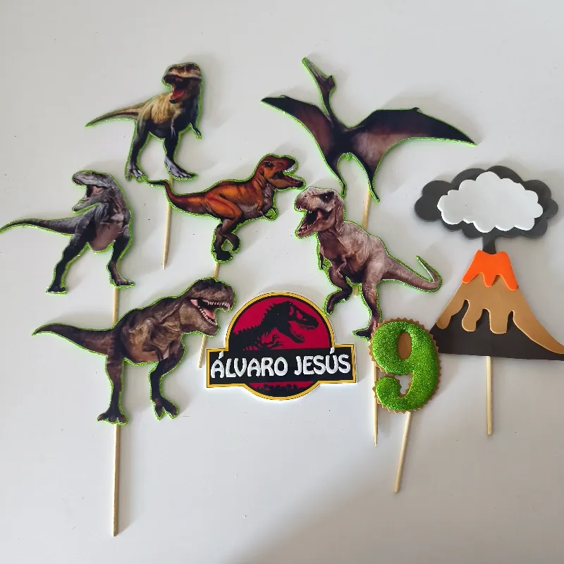 Cake topper