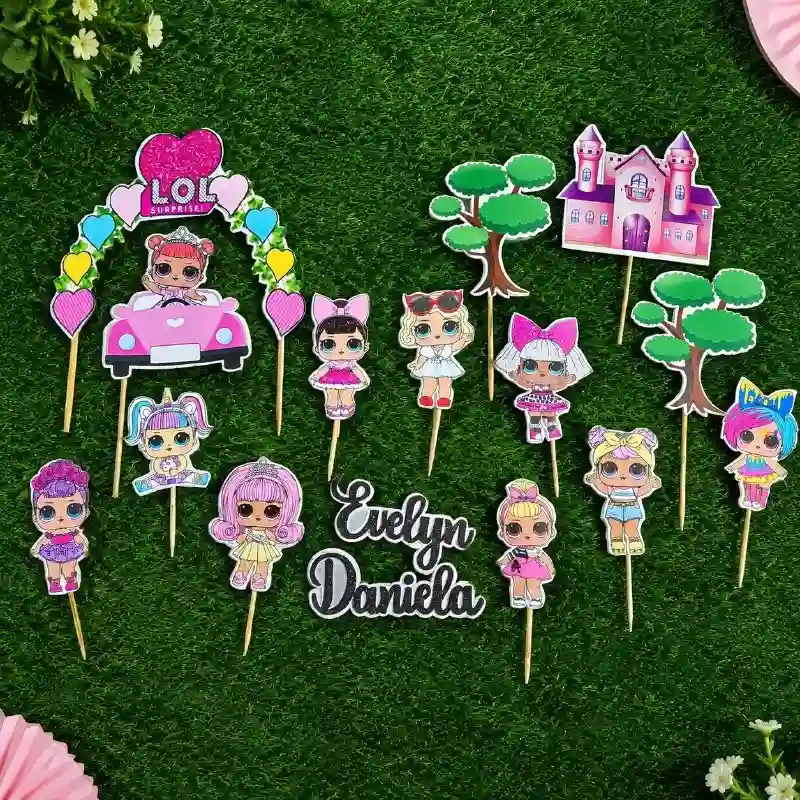 Cake topper