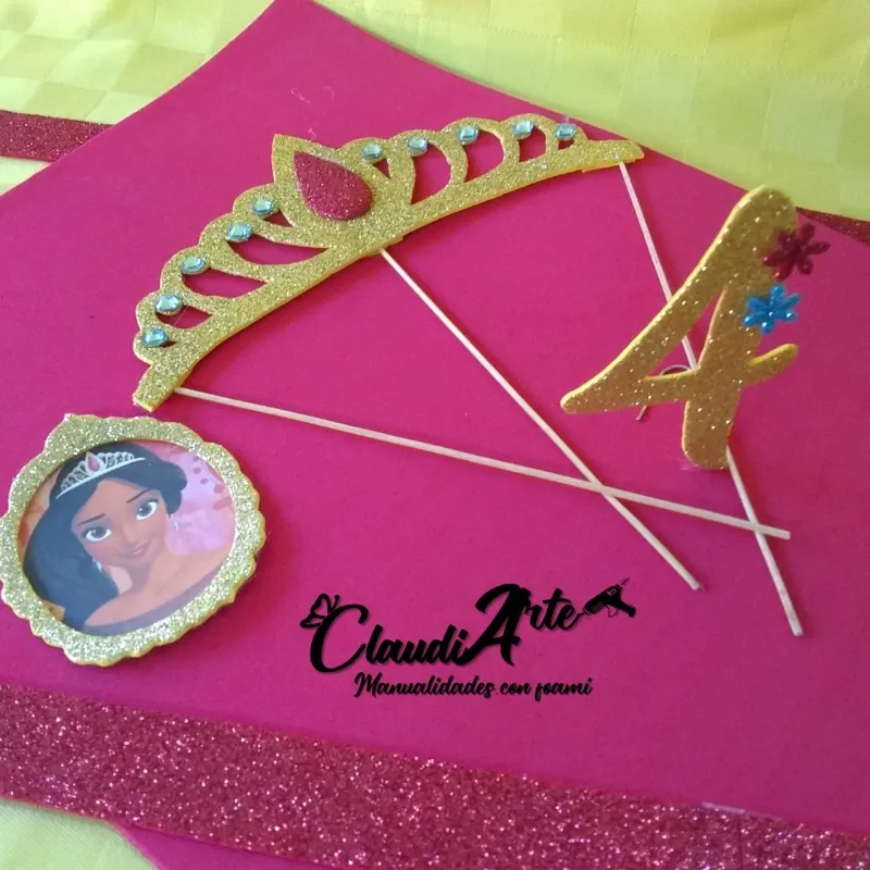 Cake topper