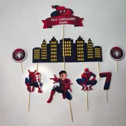 Cake topper