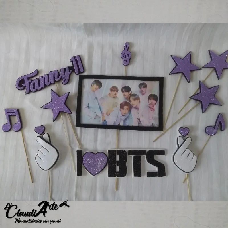 Cake topper