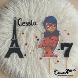 Cake topper