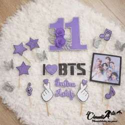 Cake topper
