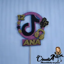 Cake topper (Tik Tok)