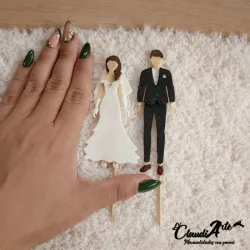 Cake topper