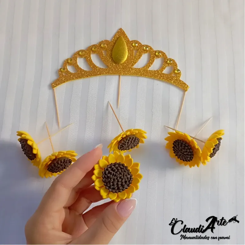 Cake topper