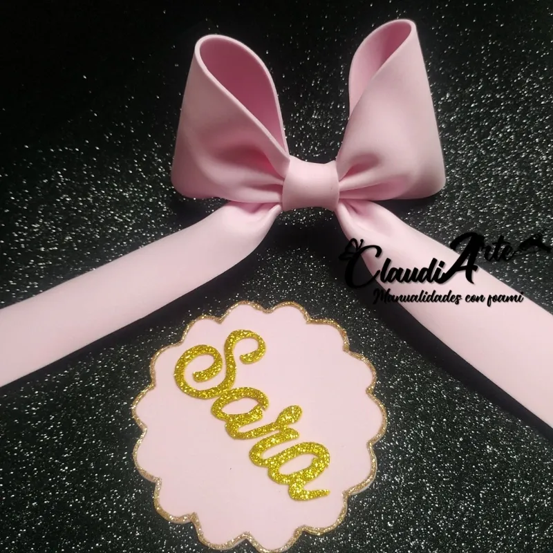Cake topper