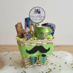 Cesta personalizada con confituras