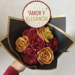 Ramo de 7 rosas eterna