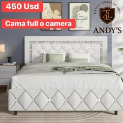 Cama full tapizada en blanco