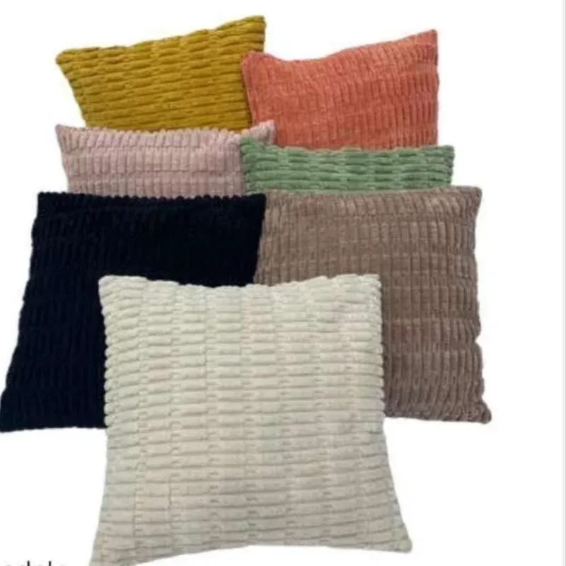 Cojines decorativos ''Novedades para tu hogar''